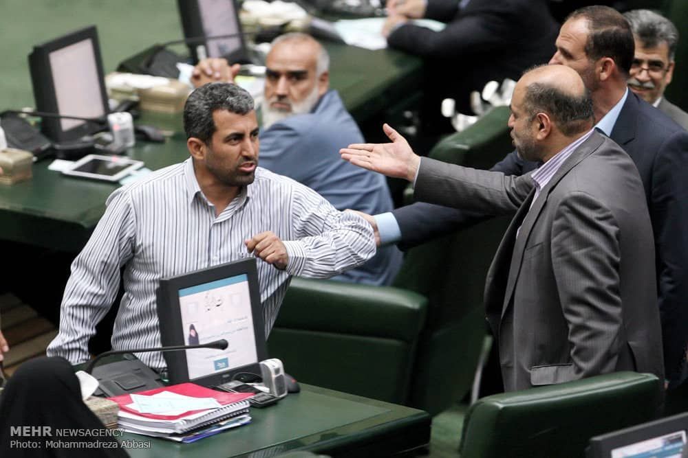 آقای نماینده در بن بست اخلاق آقای نماینده در بن بست اخلاق