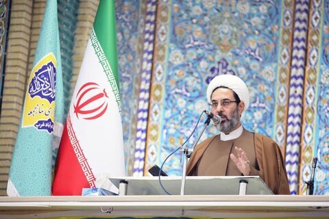 تورم اصلی را بنگاه&zwnj;های اقتصادی ناتراز ایجاد می&zwnj;کنند / بانک آینده با اعلام نرخ بهره ۷ درصد بالاتر از سایر بانک&zwnj;ها عامل اصلی تورم&zwnj;زایی بود