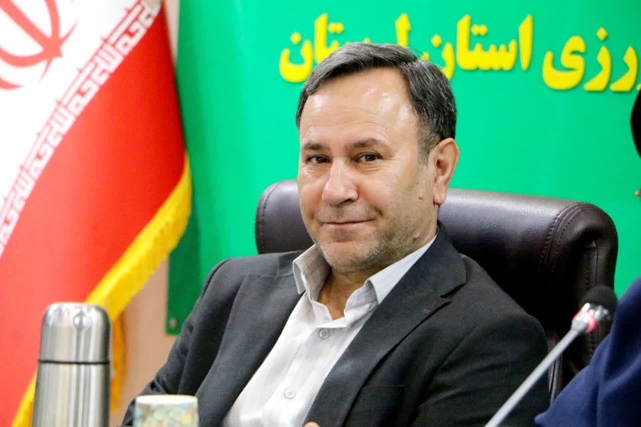 توزیع سه هزار تن نهادههای مورد نیاز دام و طیور در لرستان توزیع سه هزار تن نهادههای مورد نیاز دام و طیور در لرستان