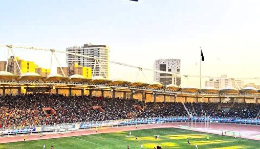 حضور تاریخی زنان مشهدی در ورزشگاه امام رضا (ع)