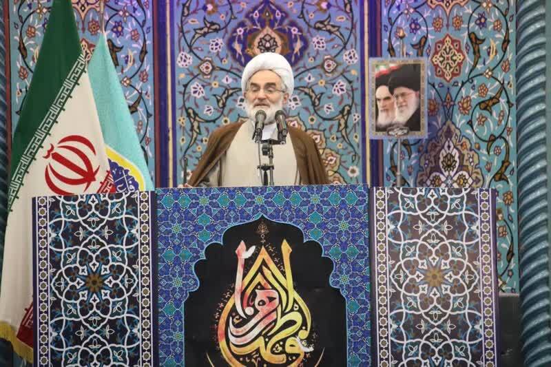 اقتدار ایران ثمره مجاهدت نیروهای مسلح است/معیشت مردم را در اولویت قرار دهید